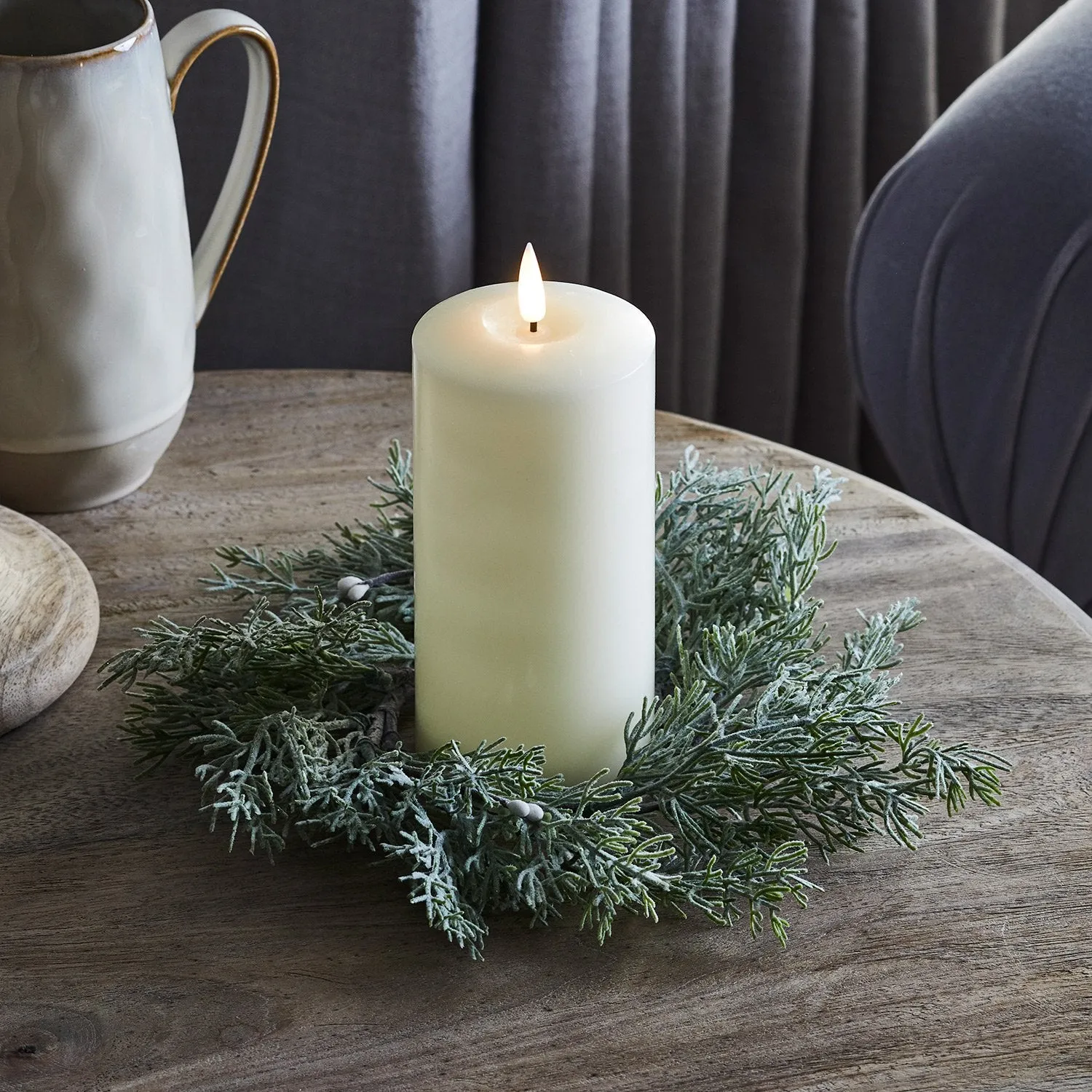 15cm White Berry Wreath Candle Ring