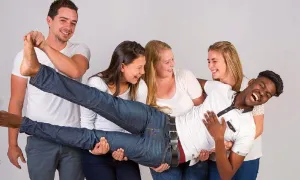 30-Minute Studio Photoshoot incl Images and 50% off a Personalised Photobook with Lisa Olivier Photography