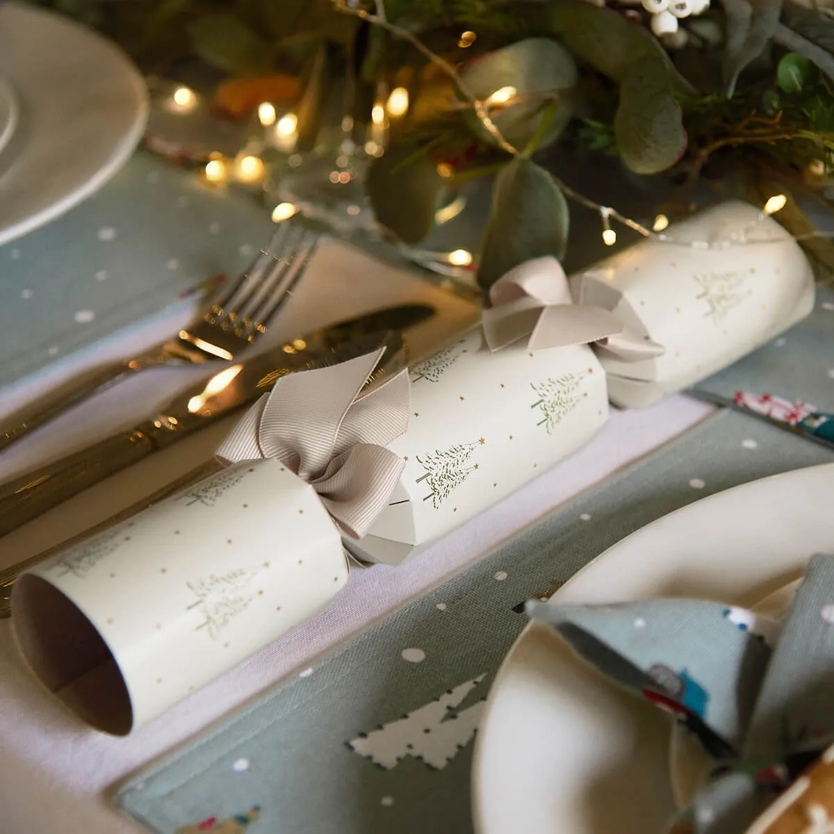 Christmas Trees Christmas Crackers (Set of 6)