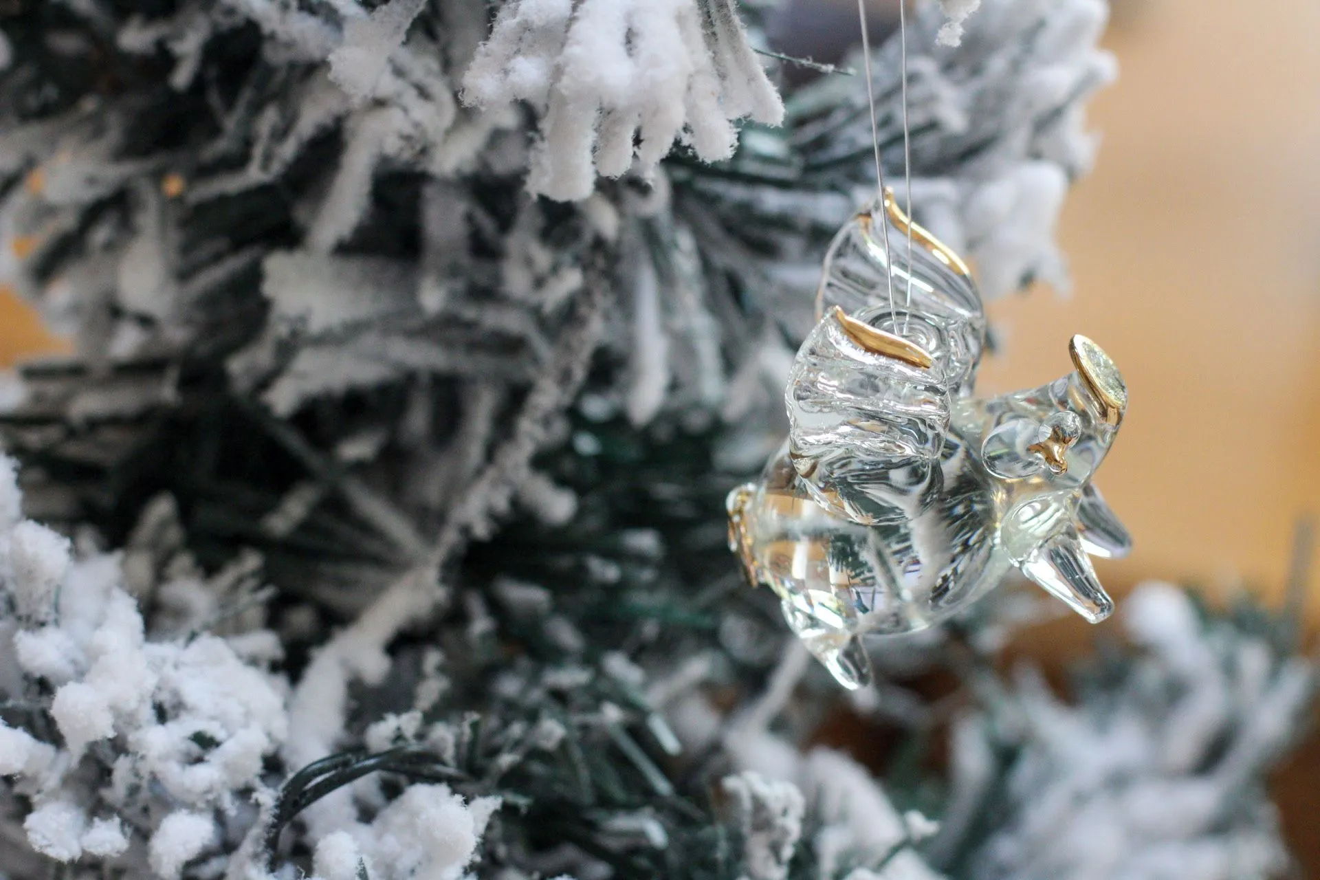 Flying Pig Glass Tree Ornament
