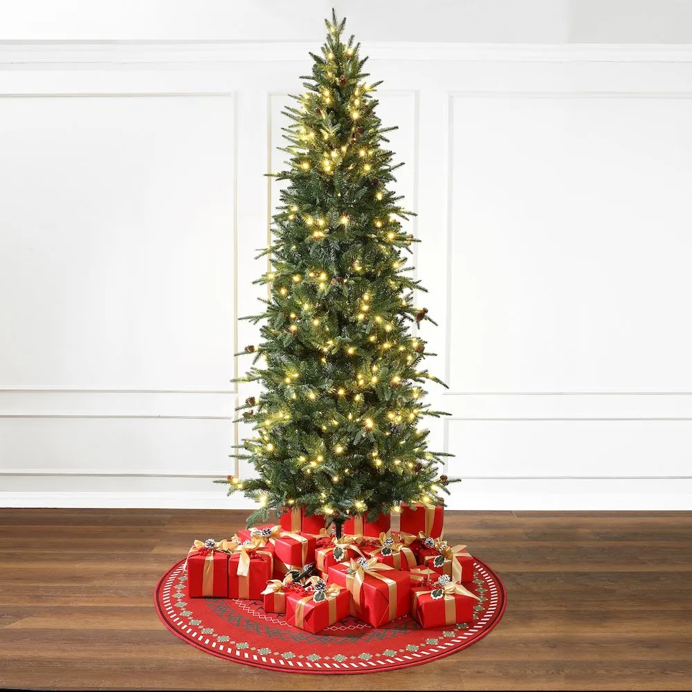 LuxenHome 7.5Ft Pre-Lit Green Slender Artificial Christmas Tree with Pine Cones