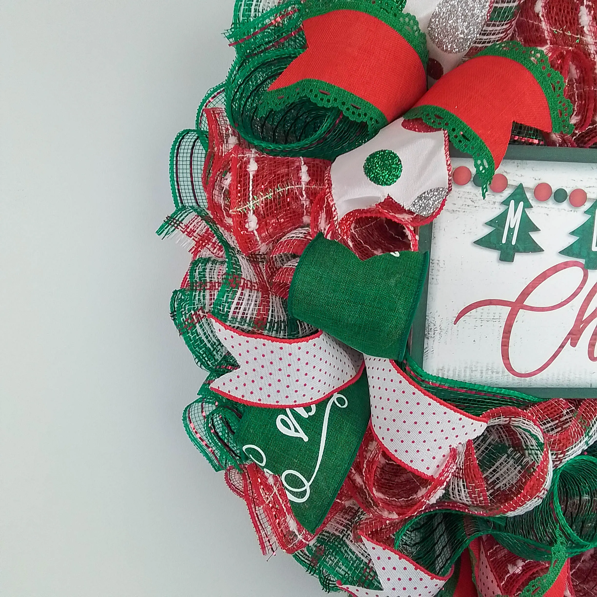 Merry Christmas Wreath - Xmas Holiday Decoration Front Door Wreaths - Red Emerald Green White Christmas Trees
