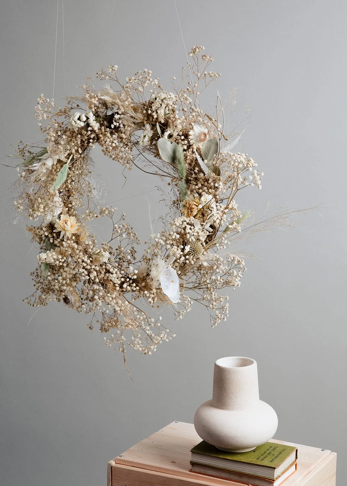 Modern Christmas Wreath No.2 / Soft Winter Door Wreath Christmas Decoration / Christmas Wreath / Xmas Door Wreath