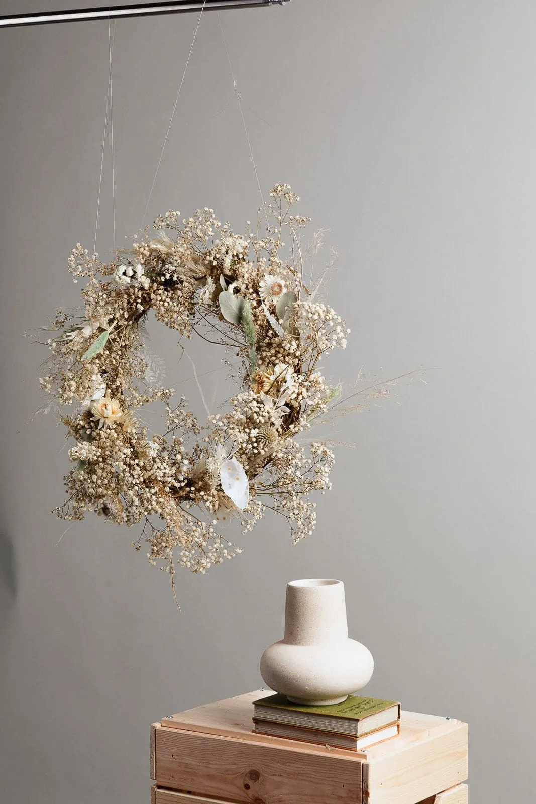 Modern Christmas Wreath No.2 / Soft Winter Door Wreath Christmas Decoration / Christmas Wreath / Xmas Door Wreath